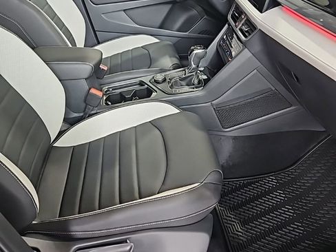 New 2026 Volkswagen Taos SEL image 13