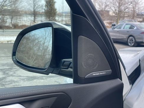 Certified 2023 BMW X5 xDrive40i w/ Executive Package image 18