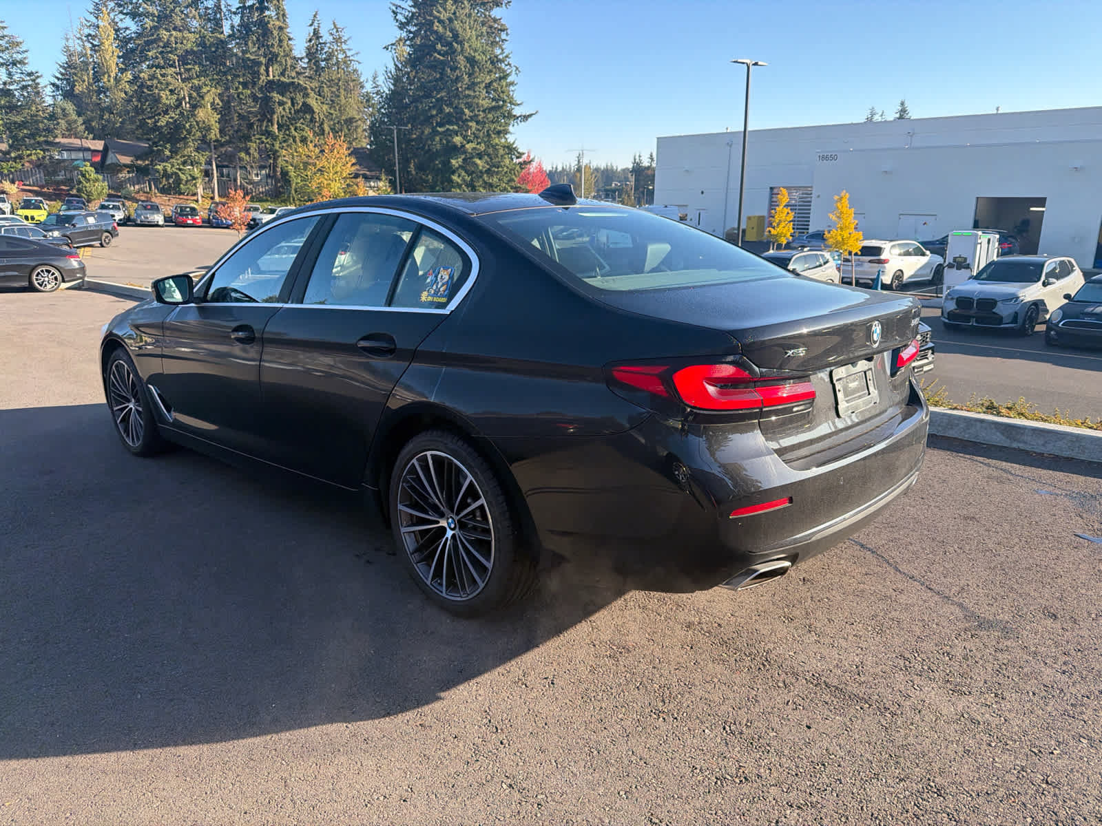 Used 2023 BMW 540i xDrive w/ Premium Package AWD/4WD image 3