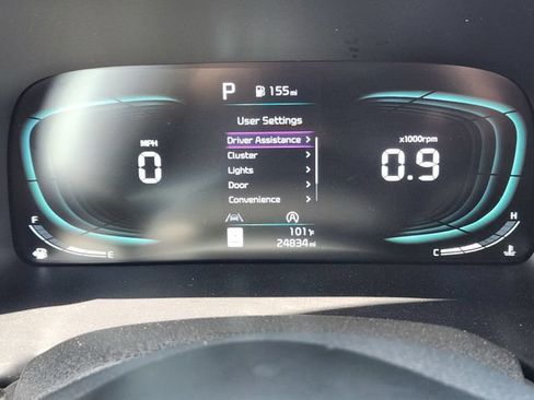 Certified 2025 Kia Soul LX w/ LX Technology Package FWD image 16