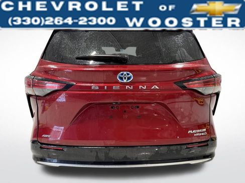 Used 2022 Toyota Sienna Platinum image 5
