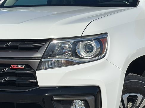 Used 2022 Chevrolet Colorado Z71 w/ Safety Package image 4