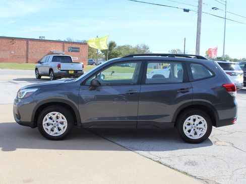 Used 2021 Subaru Forester image 9