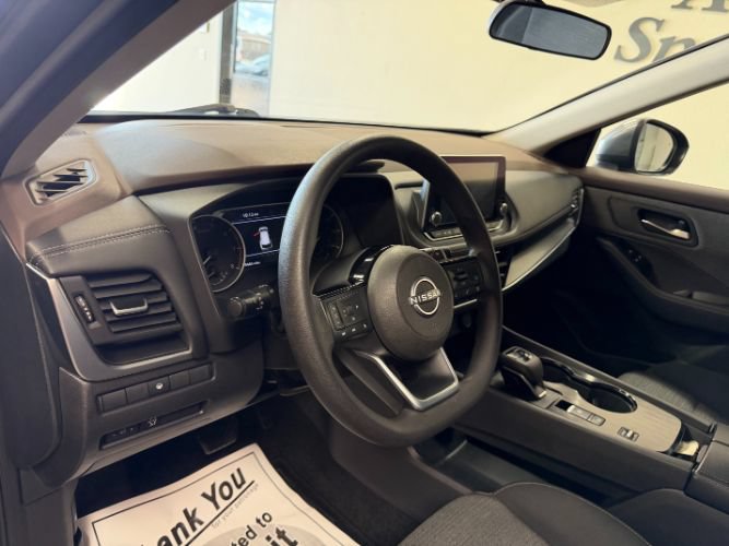Used 2023 Nissan Rogue SV FWD image 13