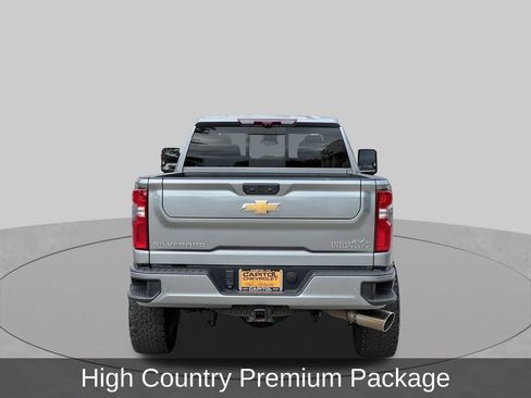 Used 2024 Chevrolet Silverado 2500 High Country w/ High Country Premium Package AWD/4WD image 4