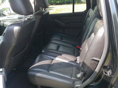 Used 2010 Mercury Mountaineer AWD image 9