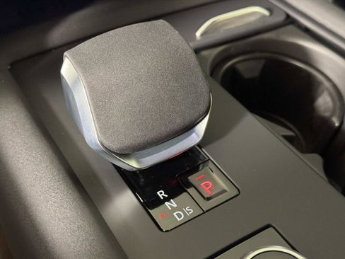 New 2026 Land Rover Discovery Dynamic SE AWD/4WD image 26
