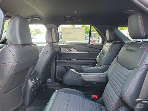 New 2026 Ford Explorer ST-Line AWD/4WD image 14