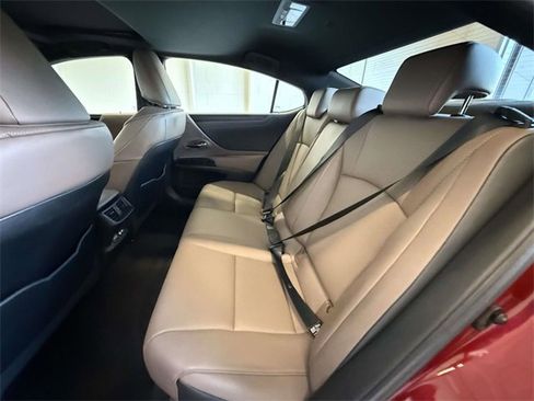 Certified 2022 Lexus ES 350 w/ Premium Package image 18