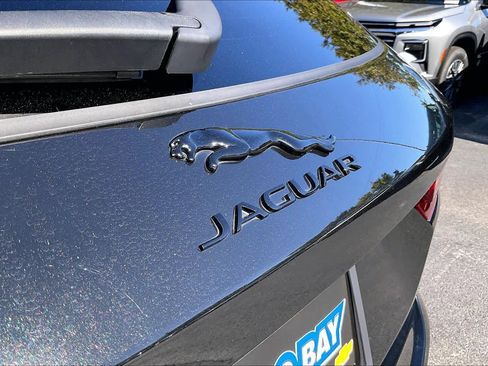 Used 2024 Jaguar F-PACE R-Dynamic S image 9