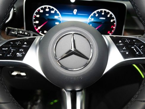 Certified 2026 Mercedes-Benz GLC 300 4MATIC image 24