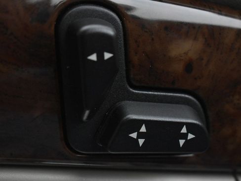 Used 2010 Mercury Grand Marquis LS image 17