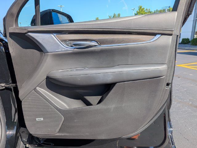 Used 2024 Cadillac XT6 Premium Luxury w/ Platinum Package AWD/4WD image 13