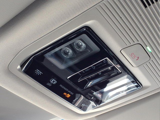 Certified 2024 Volkswagen Atlas Peak Edition SE AWD/4WD image 26