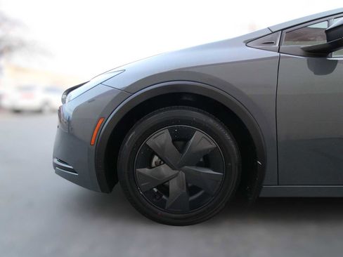 Used 2023 Toyota Prius LE image 12