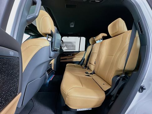 New 2025 Lexus LX 700h Luxury image 26