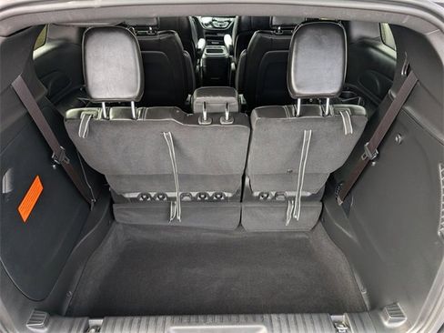 Used 2019 GMC Acadia SLT image 14