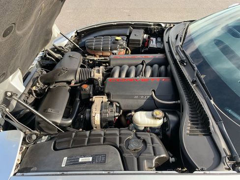 Used 1999 Chevrolet Corvette Coupe w/ Roof Pkg image 26