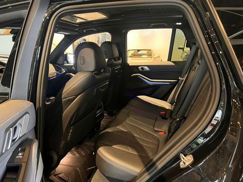 Used 2023 BMW X5 xDrive40i w/ M Sport Package image 10