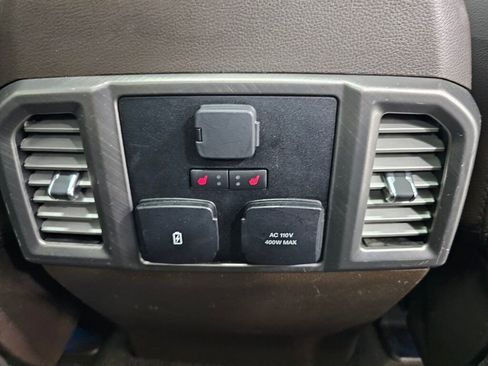 Used 2019 Ford F150 Limited w/ Trailer Tow Package image 8