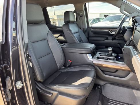 Used 2024 Chevrolet Silverado 1500 LT Trail Boss w/ LT Trail Boss Premium Package image 29