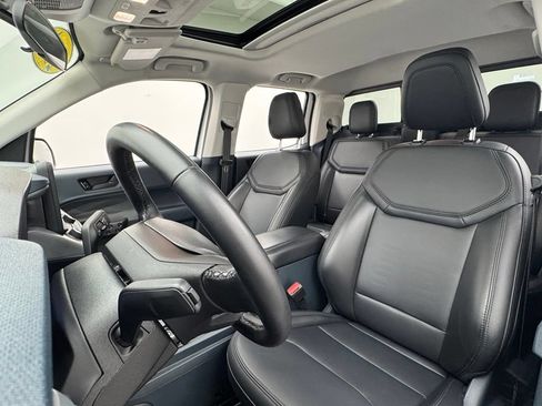 Used 2024 Ford Maverick Lariat w/ Black Appearance Package FWD image 16