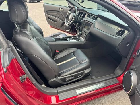 Used 2014 Ford Mustang GT Premium w/ Electronics Package RWD image 19