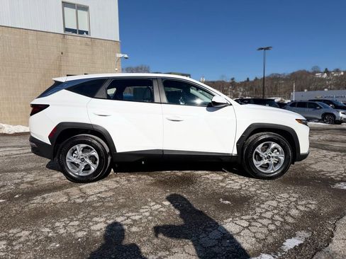 Used 2023 Hyundai Tucson SE image 7