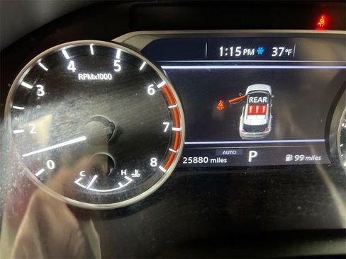 Used 2023 Nissan Rogue SV image 13