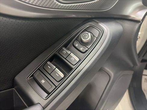 Used 2023 Subaru Crosstrek 2.5i Limited image 18