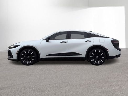 Certified 2024 Toyota Crown Platinum image 9