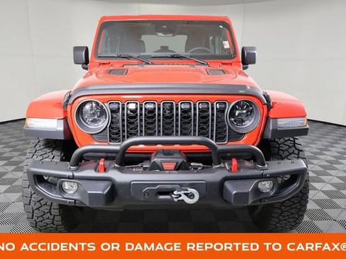 Used 2025 Jeep Wrangler Rubicon AWD/4WD image 3
