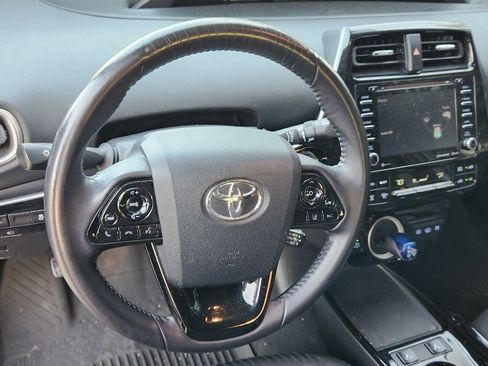 Used 2020 Toyota Prius Prime LE FWD image 11