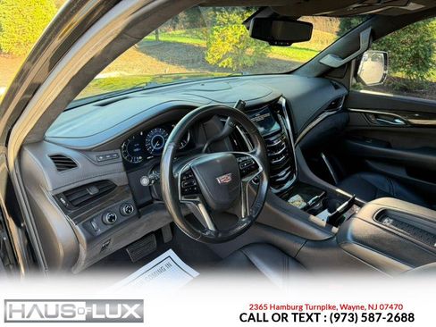 Used 2016 Cadillac Escalade ESV Platinum image 24