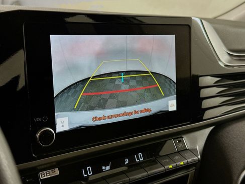 Used 2025 Toyota Camry LE image 23