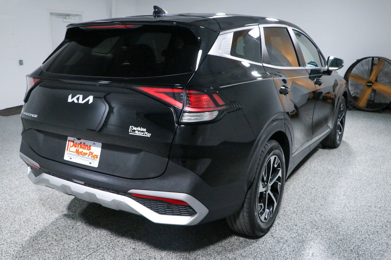 Used 2023 Kia Sportage EX FWD image 7
