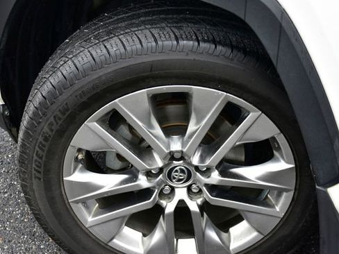 Used 2019 Toyota RAV4 XLE Premium w/ Cold Weather Package image 32