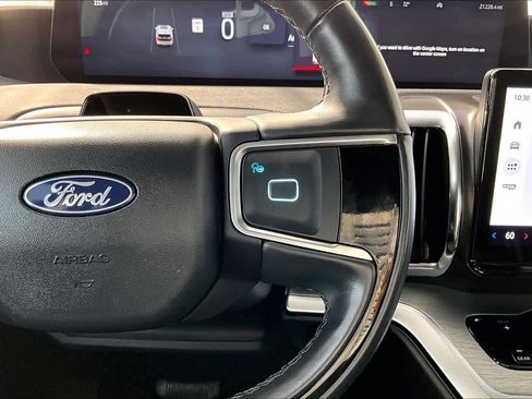 Used 2025 Ford Expedition Max Platinum image 25