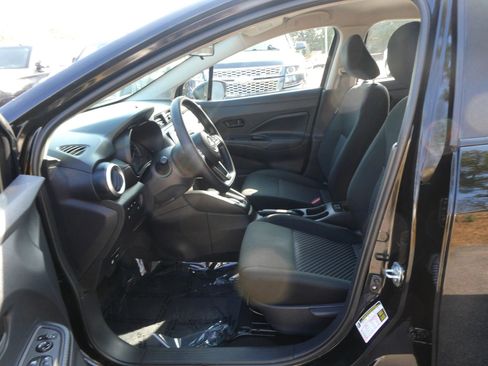 Used 2024 Nissan Versa S w/ S Plus Package image 12