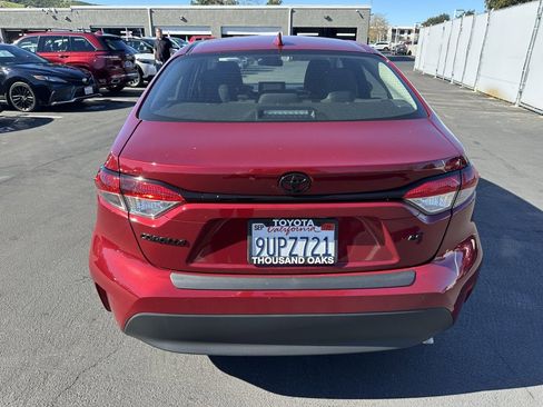 Used 2025 Toyota Corolla LE image 3