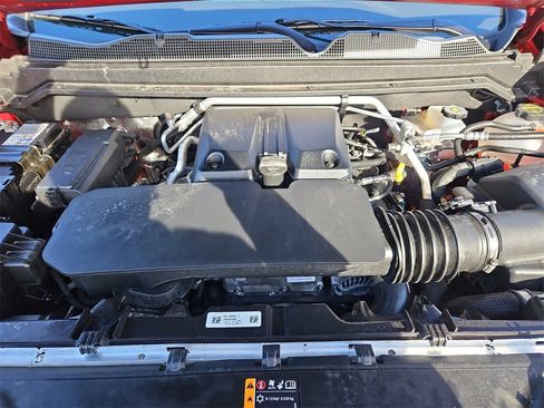 Certified 2025 Chevrolet Colorado Z71 w/ Z71 Convenience Package 2 image 37