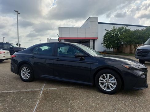 Used 2026 Toyota Camry LE FWD image 3
