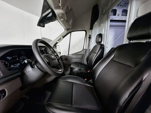 Used 2025 Ford Transit 250 148 High Roof RWD image 22