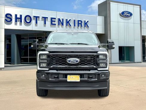 Used 2024 Ford F250 Lariat w/ Sport Appearance Package AWD/4WD image 2
