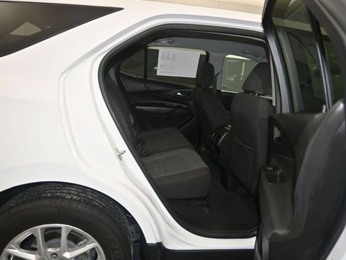 Used 2024 Chevrolet Equinox LT AWD/4WD image 25