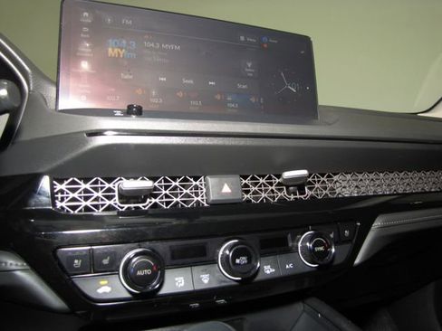 Certified 2025 Honda Accord Touring image 7