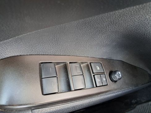 Used 2024 Toyota Camry SE image 16