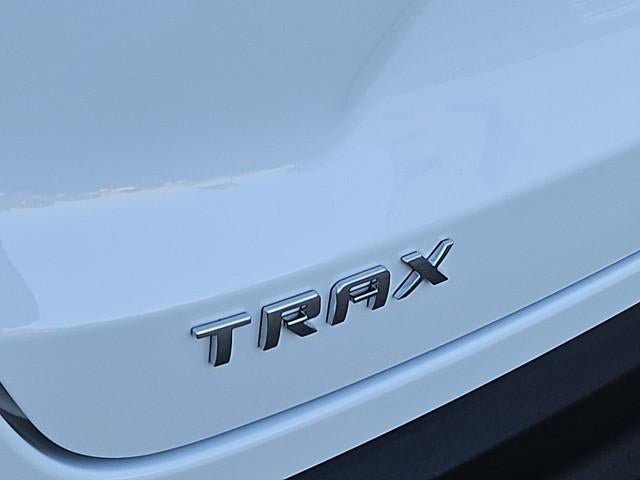 New 2026 Chevrolet Trax LS w/ LS Convenience Package FWD image 31