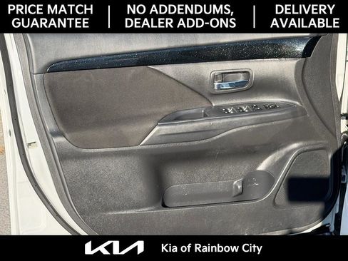 Used 2019 Mitsubishi Outlander ES image 13