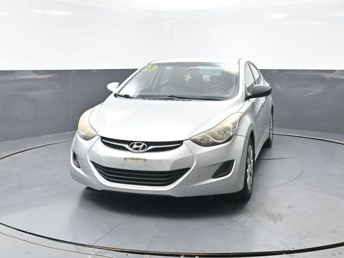 Used 2012 Hyundai Elantra GLS FWD image 4